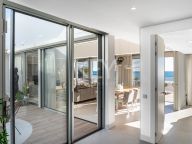 Villa for sale in Estepona