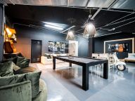 Villa for sale in Estepona