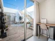 Villa for sale in Estepona