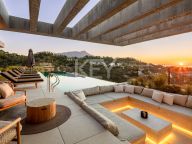 Villa for sale in El Madroñal, Benahavis