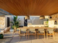 Villa for sale in El Madroñal, Benahavis