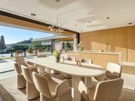 Villa for sale in El Madroñal, Benahavis