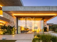 Villa for sale in El Madroñal, Benahavis