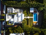 Villa for sale in Nueva Andalucia