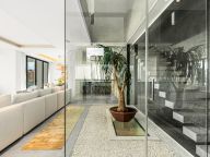 Villa for sale in Los Flamingos, Benahavis