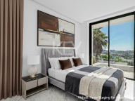 Villa for sale in Los Flamingos, Benahavis