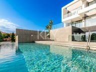 Villa for sale in Los Flamingos, Benahavis