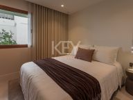 Town House for sale in Aloha, Nueva Andalucia