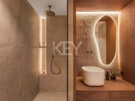 Town House for sale in Aloha, Nueva Andalucia