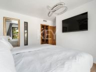 Villa for sale in Elviria, Marbella East