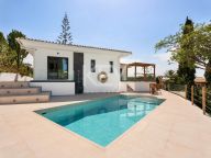 Villa for sale in Elviria, Marbella East