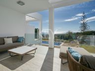 Adosado en alquiler en Vistas Marinas, Marbella Golden Mile