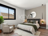 Villa en venta en New Golden Mile, Estepona