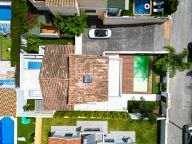 Villa en venta en New Golden Mile, Estepona