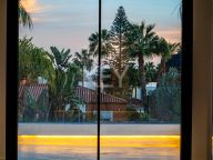 Villa en venta en New Golden Mile, Estepona