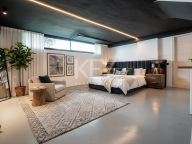 Villa en venta en New Golden Mile, Estepona