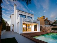 Villa en venta en New Golden Mile, Estepona