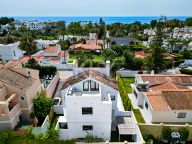 Villa en venta en New Golden Mile, Estepona