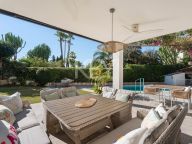 Villa for sale in El Rosario, Marbella East