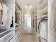 Villa for sale in El Rosario, Marbella East