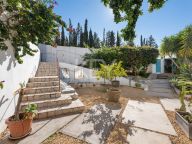 Villa for sale in El Rosario, Marbella East