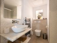 Villa for sale in El Rosario, Marbella East