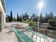 Villa for sale in El Rosario, Marbella East
