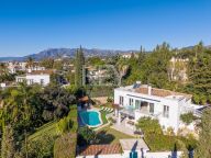 Villa for sale in El Rosario, Marbella East