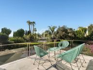 Villa for sale in El Rosario, Marbella East