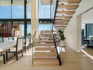 Villa for sale in El Madroñal, Benahavis