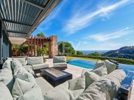 Villa for sale in El Madroñal, Benahavis