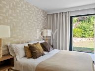 Villa for sale in Nueva Andalucia