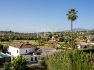 Villa for sale in Nueva Andalucia