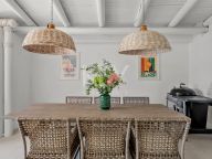 Villa for sale in Nueva Andalucia