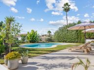 Villa for sale in Nueva Andalucia