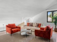 Villa for sale in Nueva Andalucia