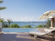 Villa for sale in Estepona