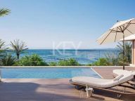 Villa for sale in Estepona