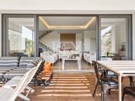 Villa for sale in El Madroñal, Benahavis