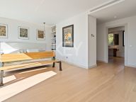 Villa for sale in El Madroñal, Benahavis