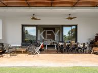 Villa for sale in El Madroñal, Benahavis