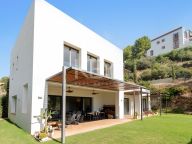 Villa for sale in El Madroñal, Benahavis