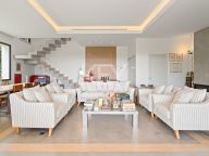 Villa for sale in El Madroñal, Benahavis