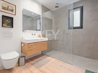 Villa for sale in El Madroñal, Benahavis