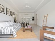 Villa for sale in El Madroñal, Benahavis