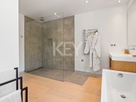 Villa for sale in El Madroñal, Benahavis