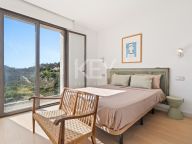 Villa for sale in El Madroñal, Benahavis