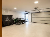 Villa for sale in Los Flamingos, Benahavis