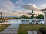 Villa for sale in Los Flamingos, Benahavis