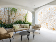 Villa for sale in Los Flamingos, Benahavis